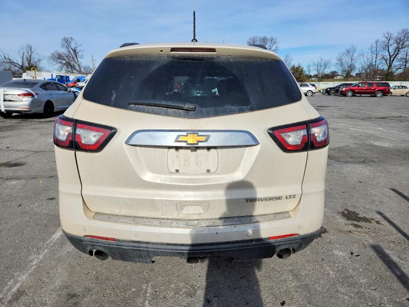 Photo 6 from auction – 2015 CHEVROLET TRAVERSE L with VIN 1GNKRJKD6FJ155411
