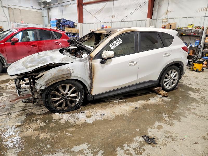 MAZDA CX-5 2014 مع رقم تعريف المركبة JM3KE4DY0E0327725 - صورة من المزاد