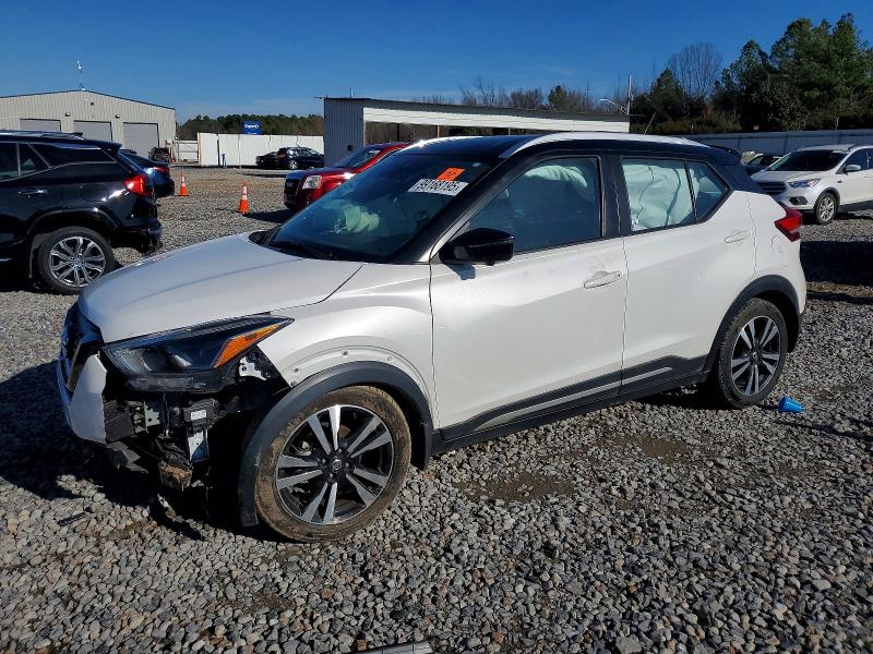 NISSAN KICKS 2020 with VIN 3N1CP5DV9LL477824 - Photo from auction