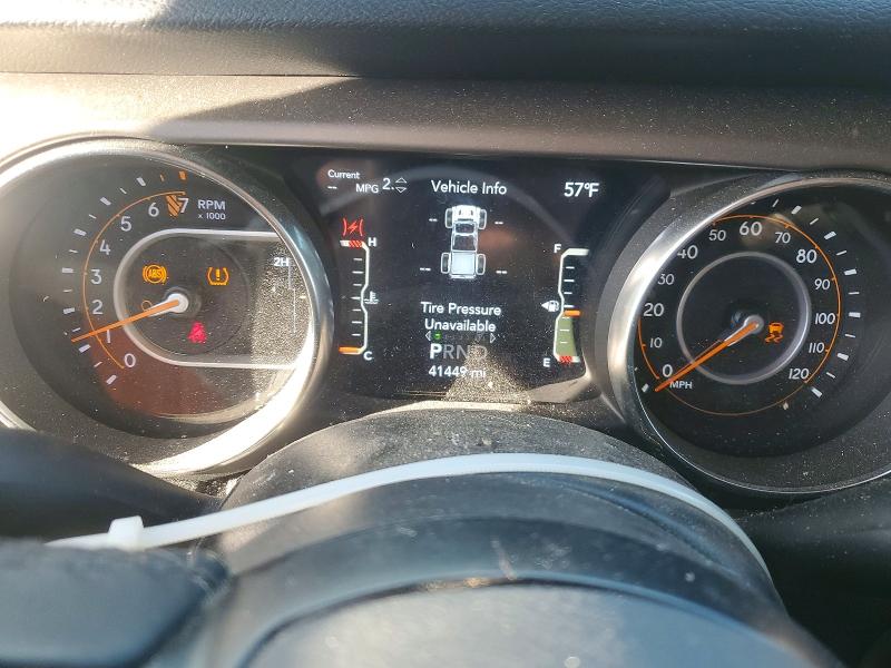 Photo 9 from auction – 2020 JEEP GLADIATOR with VIN 1C6HJTAG0LL189031