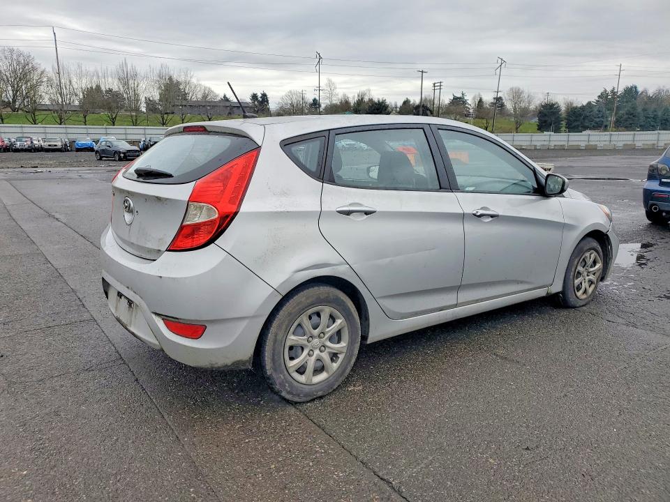 Photo 3 from auction – 2014 HYUNDAI ACCENT GLS with VIN KMHCT5AE6EU181483