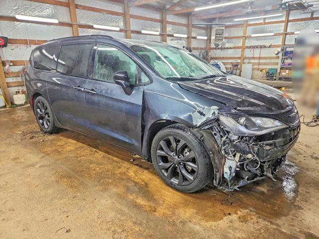 Photo 4 from auction – 2020 CHRYSLER PACIFICA T with VIN 2C4RC1EG8LR264135