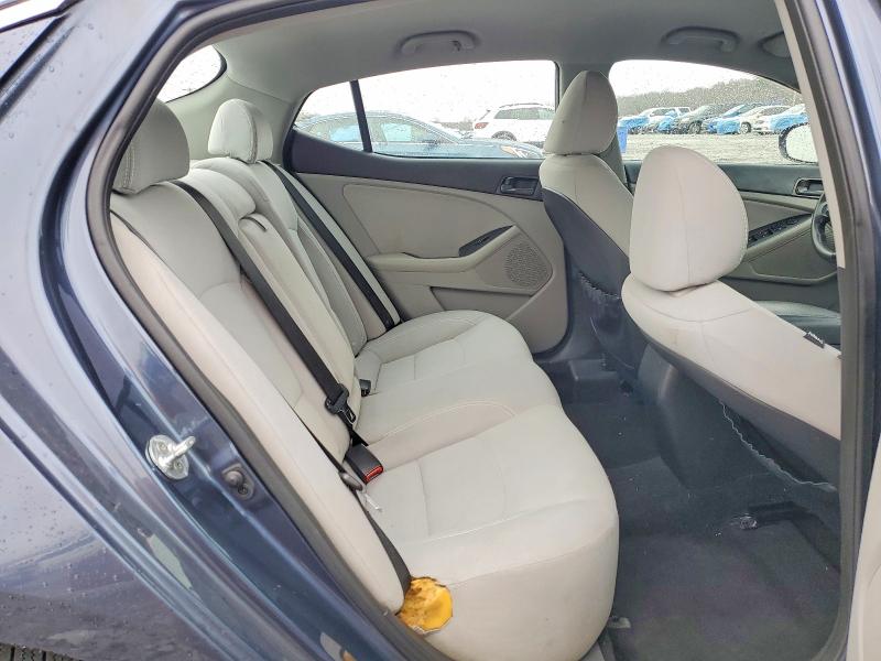 Фото 10 с аукциона – 2015 KIA OPTIMA с VIN 5XXGM4A79FG426735