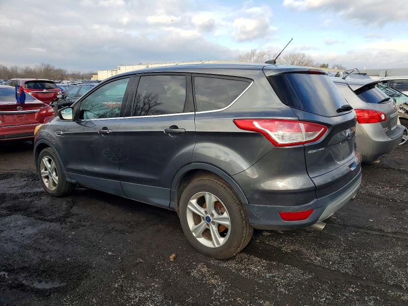 Photo 2 from auction – 2015 FORD ESCAPE SE with VIN 1FMCU9GX4FUB67466