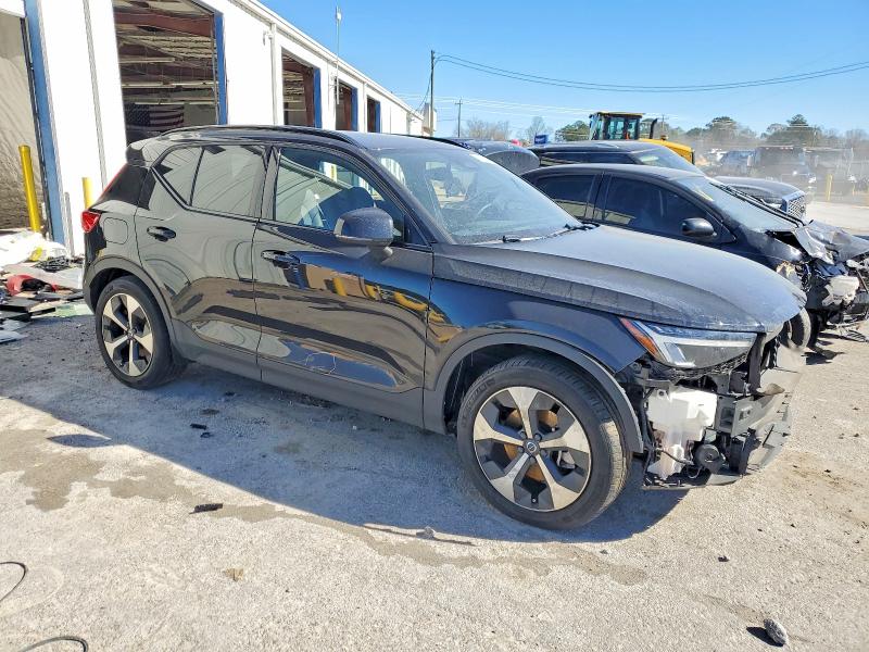 Photo 4 from auction – 2024 VOLVO XC40 CORE with VIN YV4L12UK9R2211925