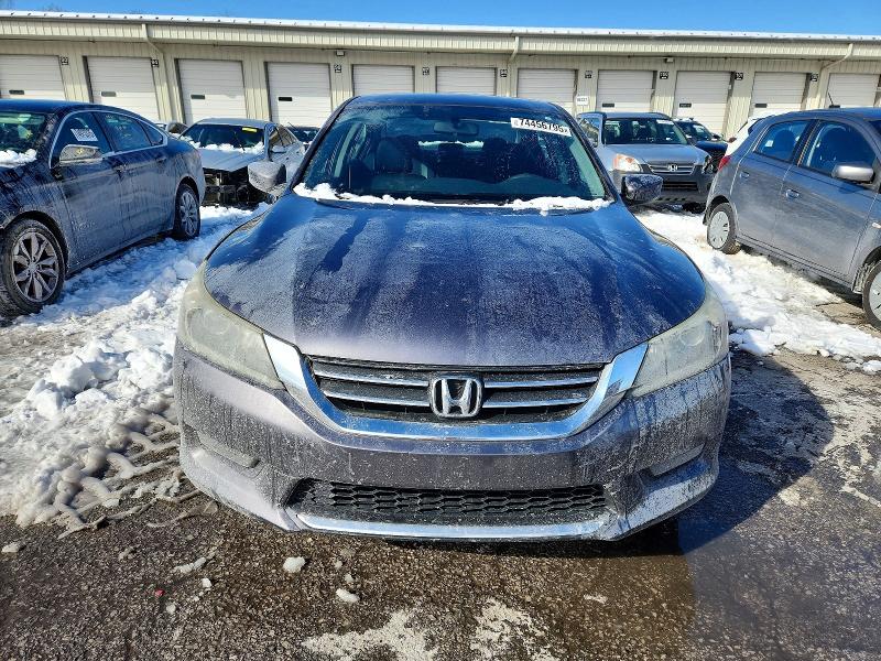 Photo 5 from auction – 2014 HONDA ACCORD with VIN 1HGCR2F50EA110924