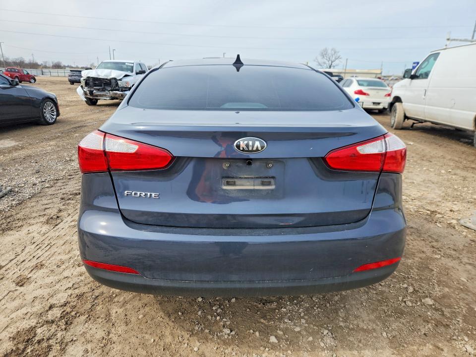 Photo 6 from auction – 2015 KIA FORTE LX with VIN KNAFX4A6XF5413973