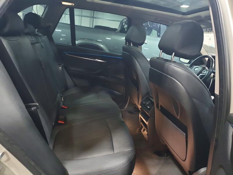 Photo 11 from auction – 2016 BMW X5 XDRIVE3 with VIN 5UXKR0C5XG0P25474