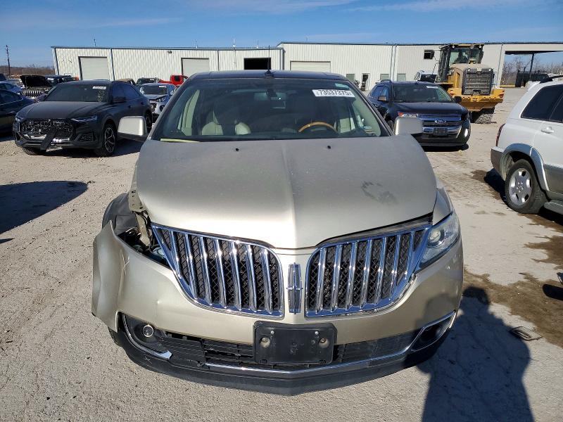 Photo 5 from auction – 2011 LINCOLN MKX with VIN 2LMDJ8JK4BBJ17059