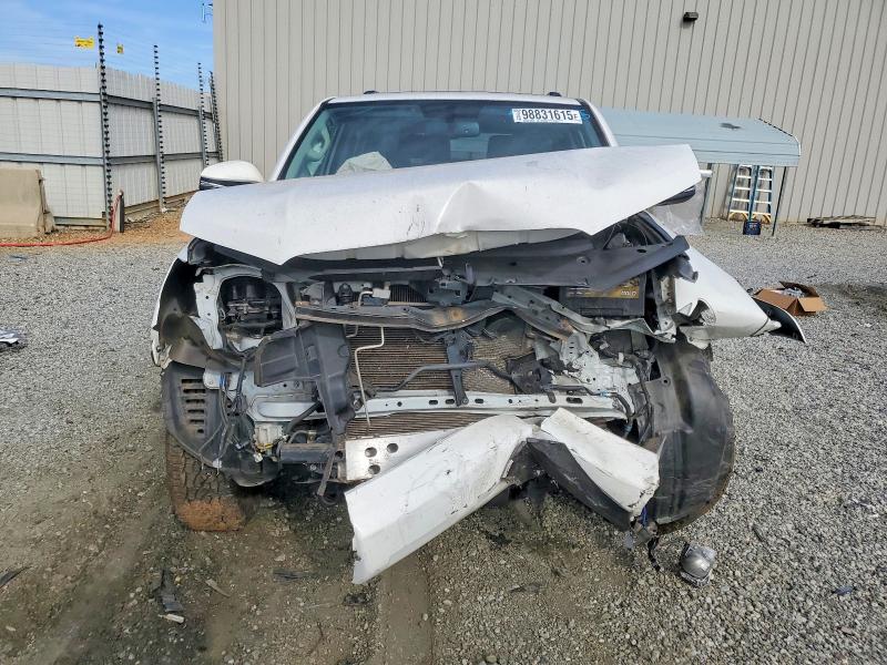 Photo 5 from auction – 2019 TOYOTA 4RUNNER with VIN JTEBU5JR4K5663550