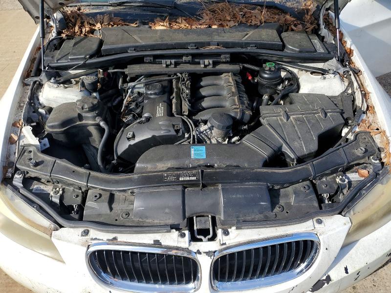Photo 11 from auction – 2011 BMW 328 with VIN WBAPH7C58BE673841