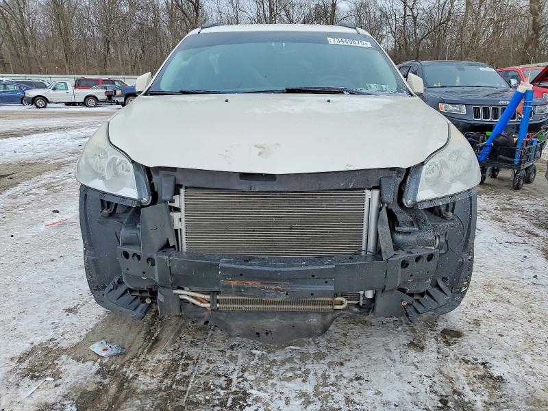 Photo 5 from auction – 2012 CHEVROLET TRAVERSE L with VIN 1GNKRGED3CJ398846