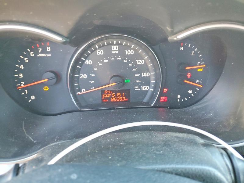 Photo 9 from auction – 2015 KIA SORENTO LX with VIN 5XYKT4A76FG602682