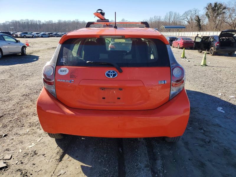 Photo 6 from auction – 2013 TOYOTA PRIUS C with VIN JTDKDTB33D1047738