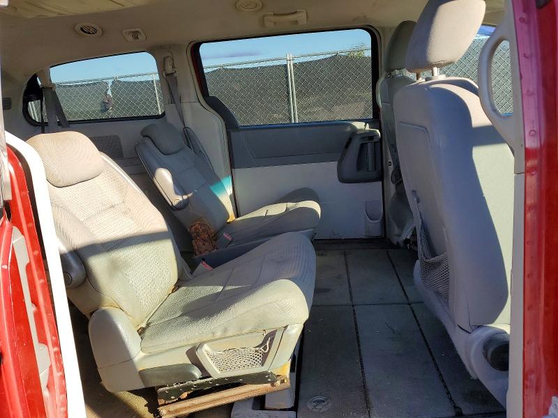 Photo 11 from auction – 2010 CHRYSLER TOWN & COU with VIN 2A4RR5D10AR233603