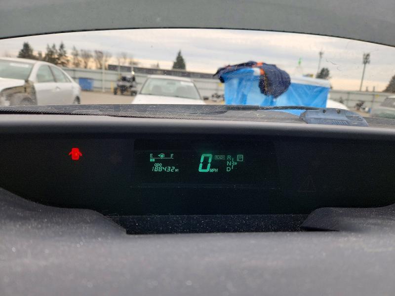 Photo 9 from auction – 2005 TOYOTA PRIUS with VIN JTDKB22U653044329