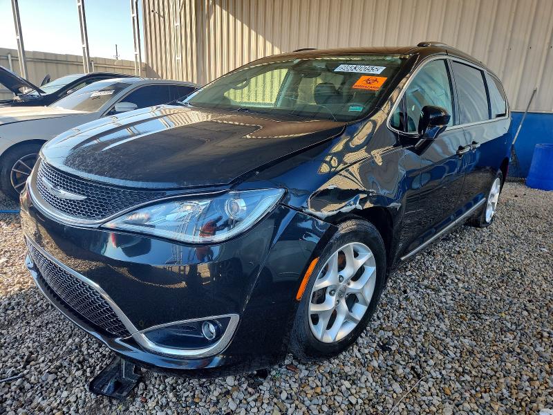 CHRYSLER PACIFICA 2017 with VIN 2C4RC1EG0HR844826 - Photo from auction