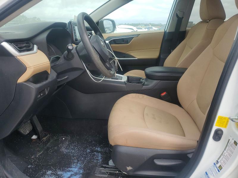 Photo 7 from auction – 2020 TOYOTA RAV4 LE with VIN 2T3F1RFV1LW096865