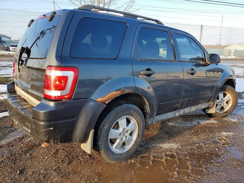 Photo 3 from auction – 2009 FORD ESCAPE XLT with VIN 1FMCU03GX9KC10113