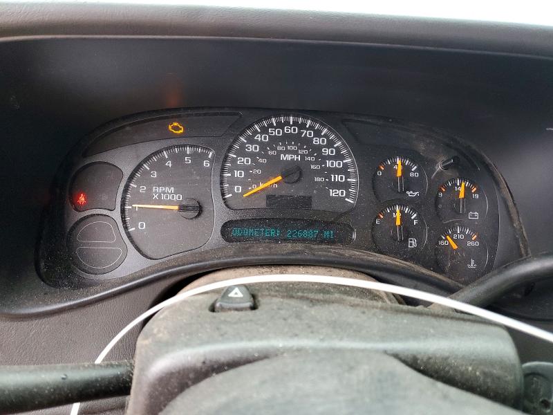 Photo 9 from auction – 2004 CHEVROLET SILVERADO with VIN 2GCEC19V841259959