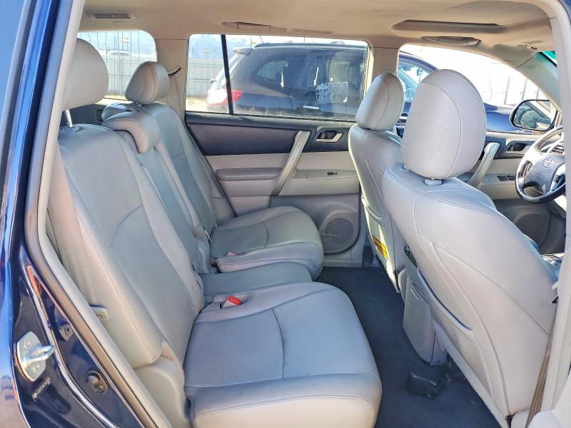 Photo 11 from auction – 2012 TOYOTA HIGHLANDER with VIN 5TDZK3EHXCS055039