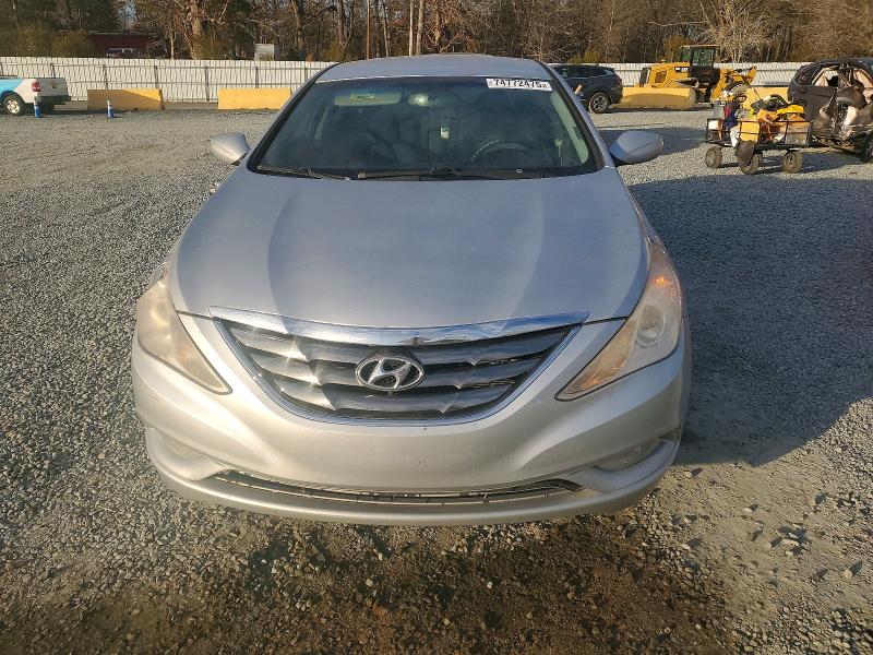 Photo 5 from auction – 2013 HYUNDAI SONATA GLS with VIN 5NPEB4AC8DH689441