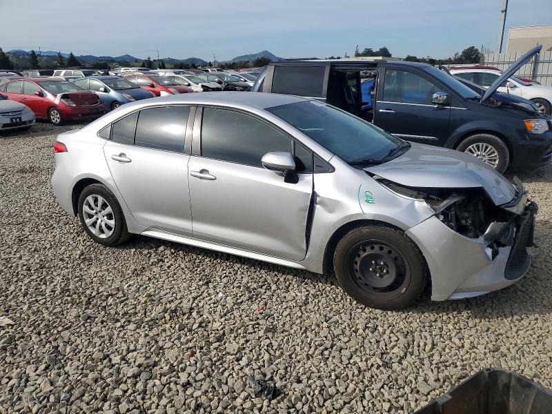 Photo 4 from auction – 2020 TOYOTA COROLLA with VIN JTDEPRAE0LJ016777