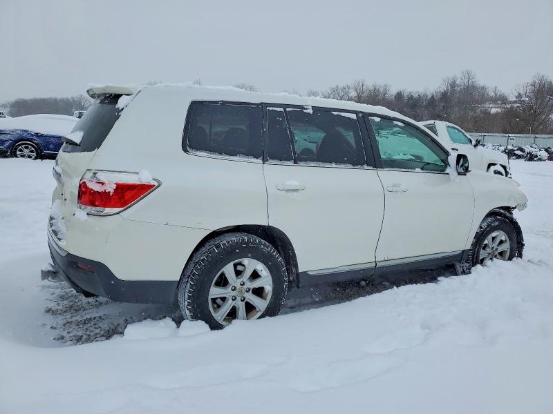 Photo 3 from auction – 2013 TOYOTA HIGHLANDER with VIN 5TDBK3EH2DS205132