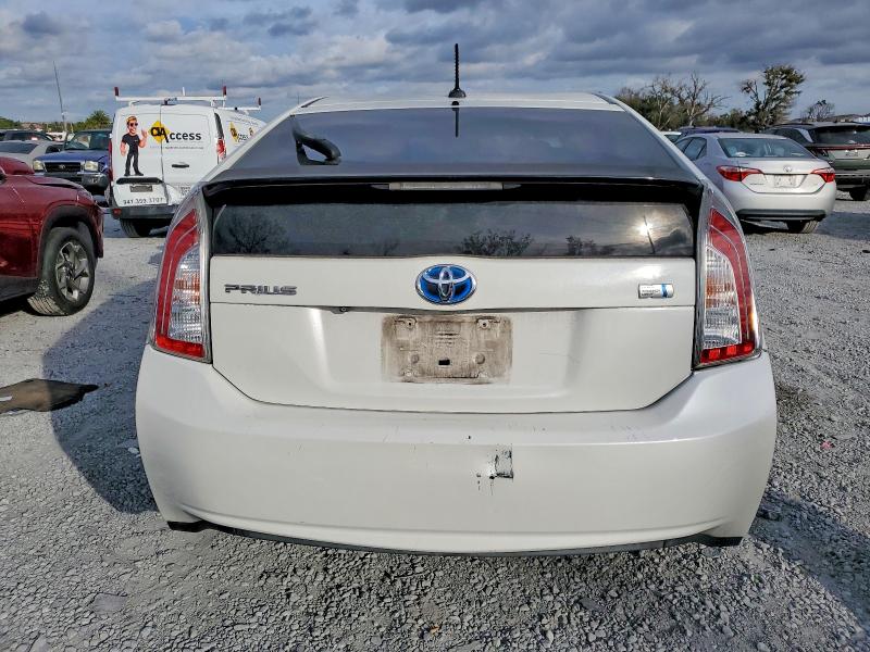 Photo 6 from auction – 2014 TOYOTA PRIUS with VIN JTDKN3DU3E1818767
