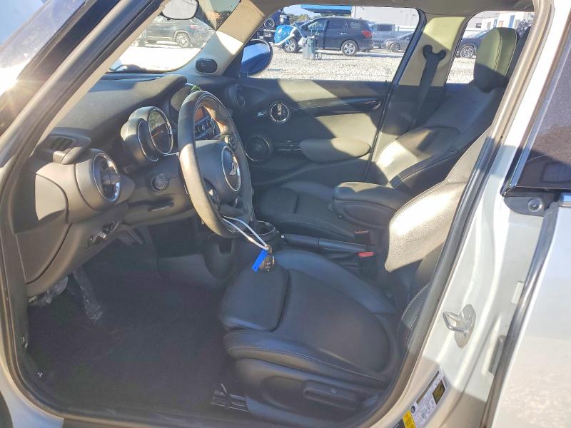 Photo 7 from auction – 2015 MINI COOPER S with VIN WMWXU3C56F2B59310