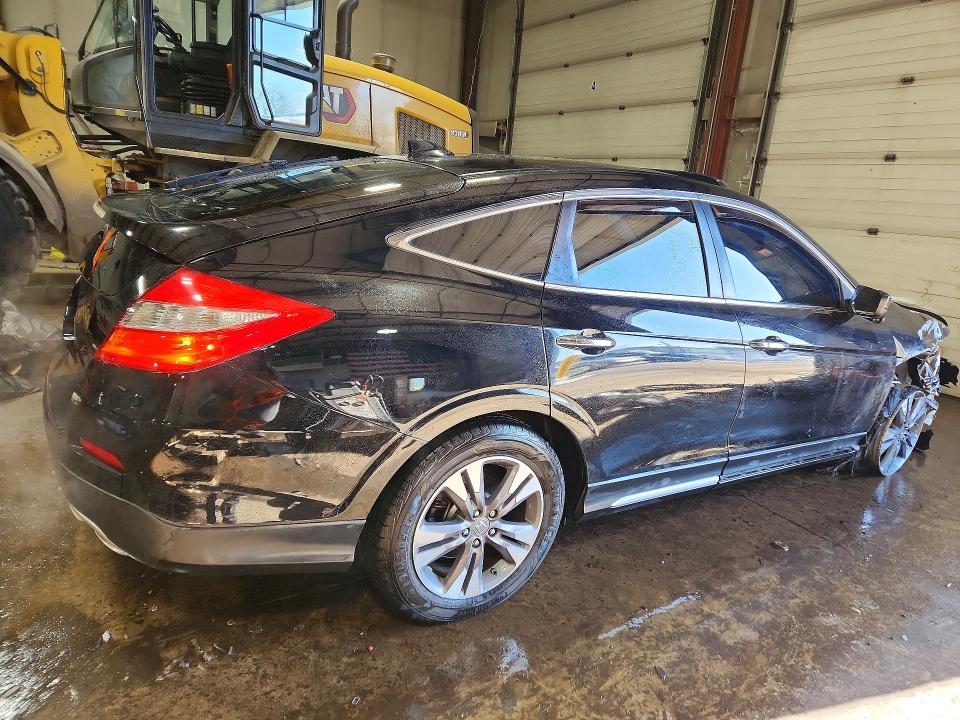 Photo 3 from auction – 2015 HONDA CROSSTOUR with VIN 5J6TF2H58FL004760