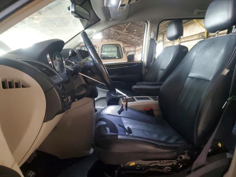 Photo 7 from auction – 2015 CHRYSLER TOWN & COU with VIN 2C4RC1BG0FR544737