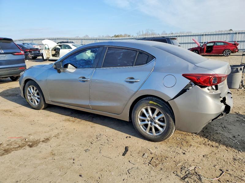 Photo 2 from auction – 2016 MAZDA 3 SPORT with VIN JM1BM1U78G1300724