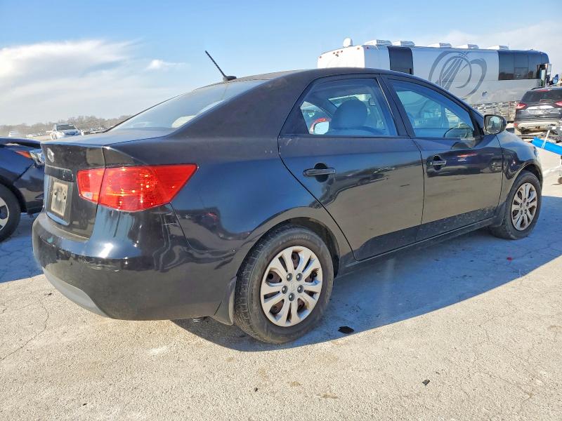 Photo 3 from auction – 2010 KIA FORTE LX with VIN KNAFT4A27A5057340