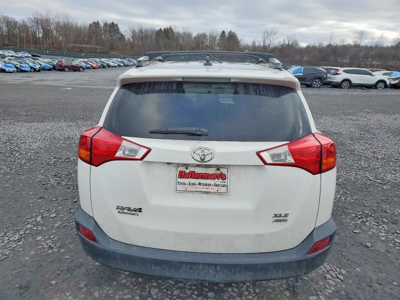 Photo 6 from auction – 2014 TOYOTA RAV4 XLE with VIN 2T3RFREV3EW192242