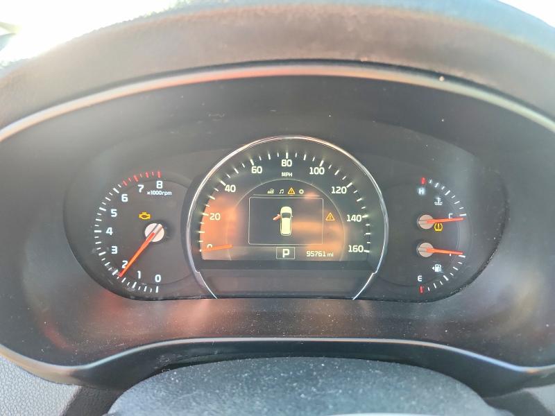 Photo 9 from auction – 2017 KIA SORENTO with VIN 5XYPH4A18HG289835