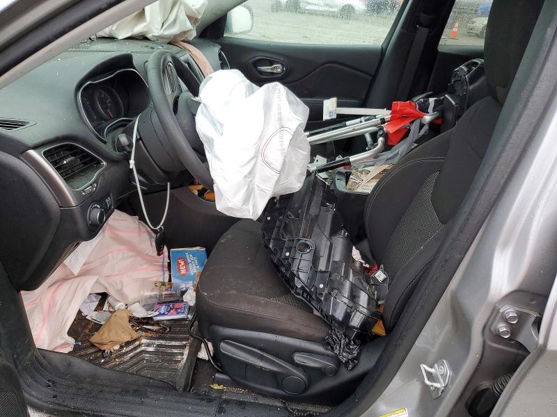 Photo 7 from auction – 2020 JEEP CHEROKEE with VIN 1C4PJLCBXLD528376