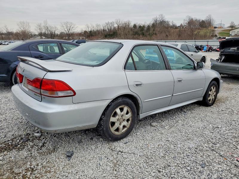 Photo 3 from auction – 2002 HONDA ACCORD with VIN 1HGCG56612A037168