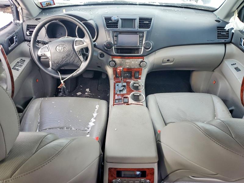 Photo 8 from auction – 2013 TOYOTA HIGHLANDER with VIN 5TDDK3EH1DS207737