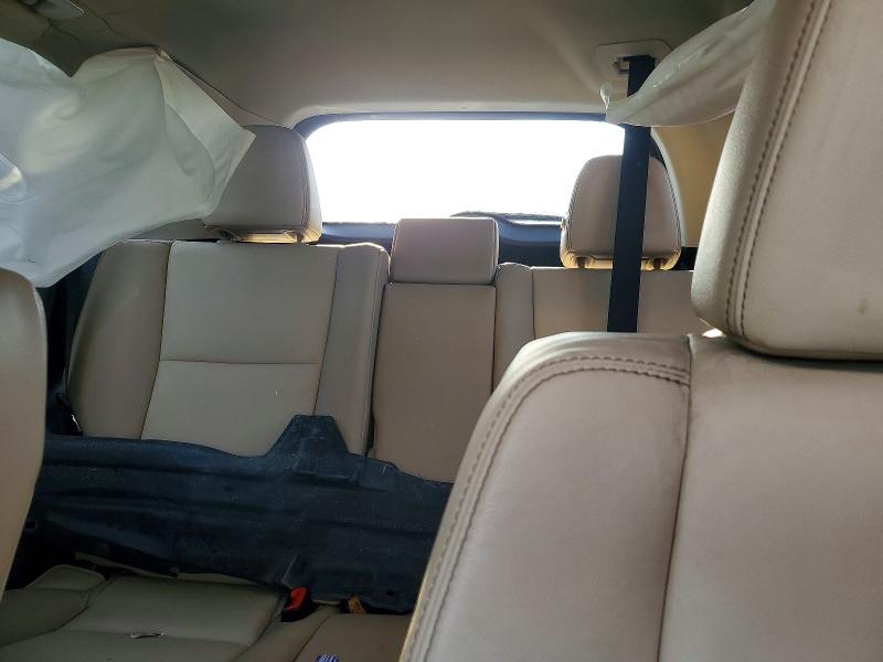 Photo 10 from auction – 2015 TOYOTA RAV4 LIMIT with VIN 2T3DFREV5FW328558