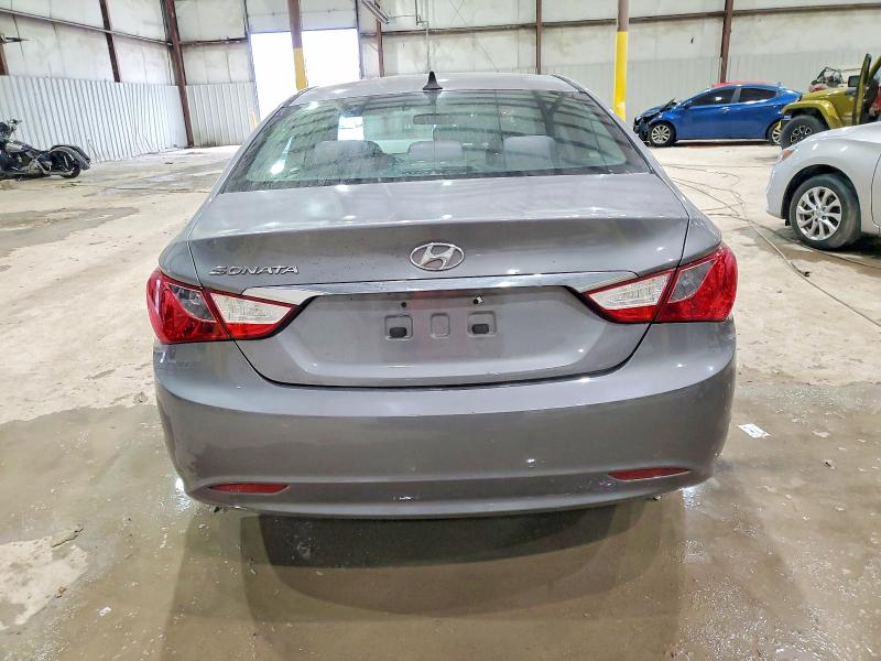 Photo 6 from auction – 2011 HYUNDAI SONATA GLS with VIN 5NPEB4AC3BH014707