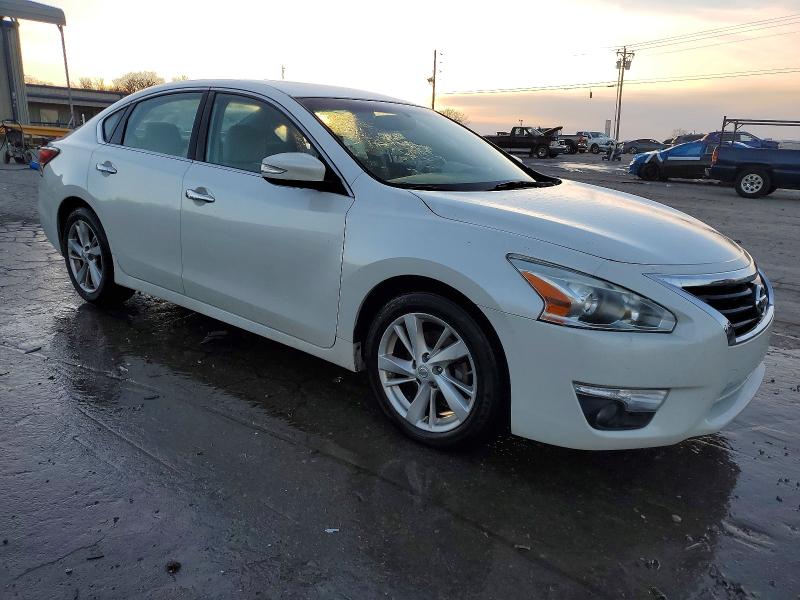 Photo 4 from auction – 2014 NISS ALTIMA with VIN 1N4AL3AP7EC174703