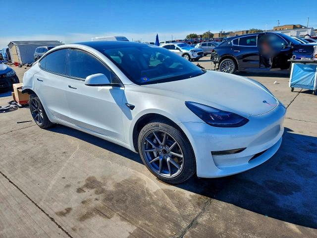 Photo 4 from auction – 2023 TESLA MODEL 3 with VIN 5YJ3E1EA5PF501810
