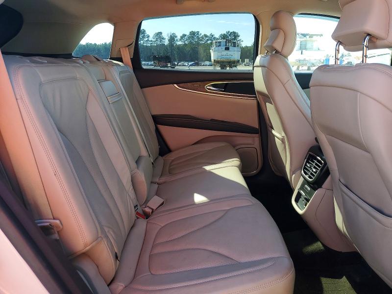 Photo 11 from auction – 2016 LINCOLN MKX RESERV with VIN 2LMTJ8LR7GBL57719