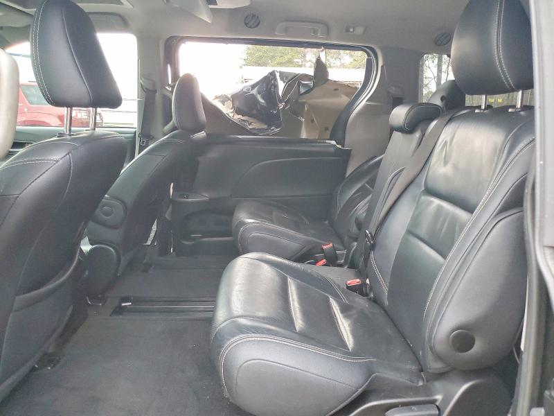 Photo 11 from auction – 2016 TOYOTA SIENNA SE with VIN 5TDXK3DC3GS715618