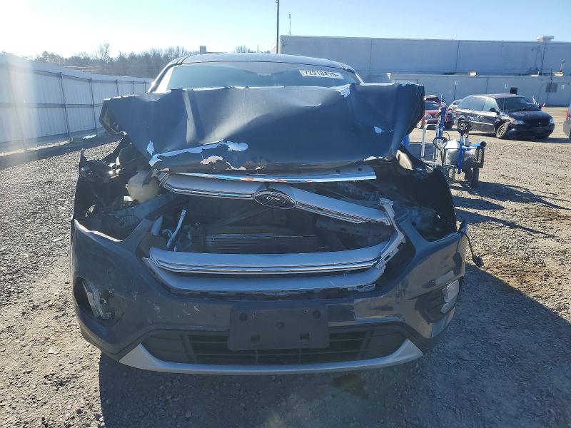 Photo 5 from auction – 2019 FORD ESCAPE SE with VIN 1FMCU0GD4KUA66939