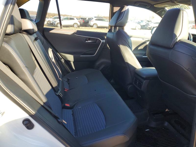 Photo 10 from auction – 2022 TOYOTA RAV4 XSE with VIN 4T3E6RFV7NU094344