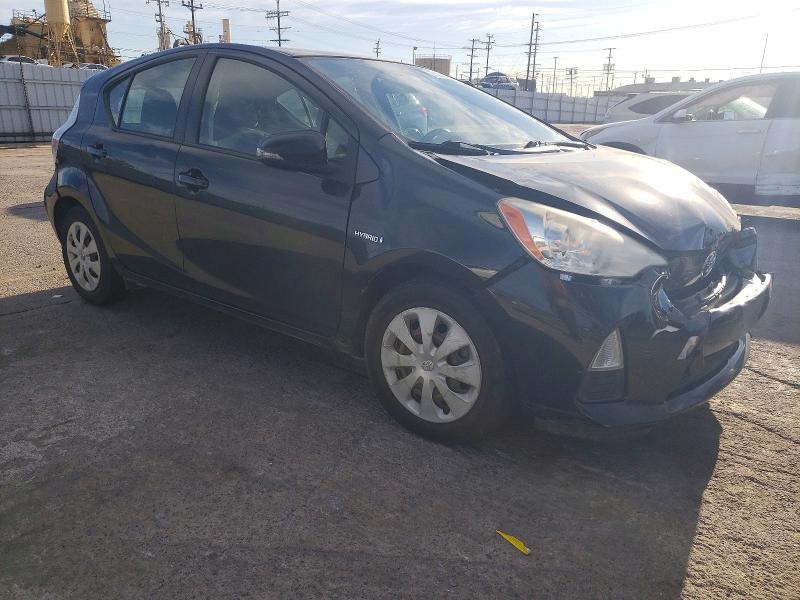 Photo 4 from auction – 2013 TOYOTA PRIUS C with VIN JTDKDTB34D1539095