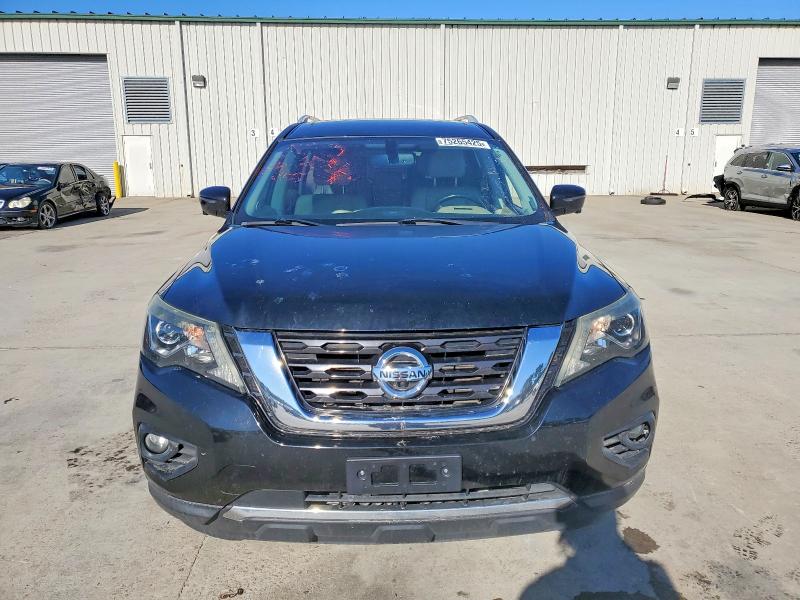 Photo 5 from auction – 2017 NISSAN PATHFINDER with VIN 5N1DR2MN2HC629905