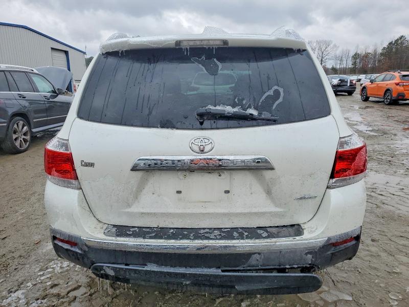 Photo 6 from auction – 2012 TOYOTA HIGHLANDER with VIN 5TDBK3EH3CS160068